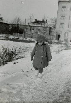 Hungary, Róna utca, Judit Kinszki, 1937, Judit Kinszki, Imre Kinszki, [object Object], [object Object], Dokuforte #350