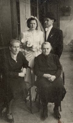 Wedding photo of Ágnes Beregi and József Liener, 1942, Éva Barta-Liener, [object Object], [object Object], Dokuforte #1176