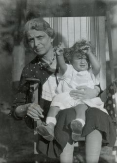 Hungary, &Aacute;rminn&eacute; Kinszki grandmother and Judit Kinszki, 1935, Judit Kinszki, Imre Kinszki, [object Object], [object Object], [object Object], Dokuforte #290