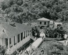 Brazil, The house of P&aacute;l R&oacute;na and his wife Kl&aacute;ri Nagy, 1950, Róbert Róna, [object Object], [object Object], Dokuforte #571