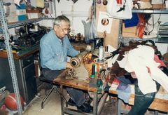 Israel, Dizengoff street, shoemaker works in his studio, 1995, גלית ששון וידמן, [object Object], [object Object], [object Object], [object Object], Dokuforte #1113