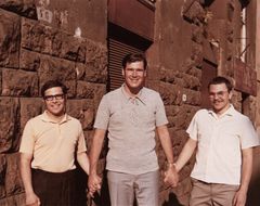 Hungary, Csanády utca, J&aacute;nos Pap, P&eacute;ter R&oacute;na and Robi R&oacute;na (left to right), 1971, Róbert Róna, [object Object], Dokuforte #936
