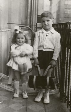 Hungary, Csanády utca 2., Robi R&oacute;na holding his new school bag, 6 years old (right) with his sister Kati R&oacute;na, 1951, Róbert Róna, [object Object], [object Object], [object Object], [object Object], Dokuforte #596