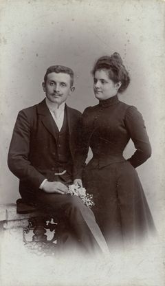 Hungary, J&oacute;zsef Kinszky and his wife Ella K&ouml;rper, 1901, Judit Kinszki, Ödön Uher fényképész, [object Object], [object Object], Dokuforte #10