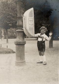 הונגריה, גאבור קינסקי, 1930, Judit Kinszki, אימרה קינסקי|, [object Object], [object Object], Dokuforte #151