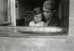 Hungary, Róna street 121, G&aacute;bor Kinszki and &Aacute;rminn&eacute; Kinszki (left to right) ., 1931, Judit Kinszki, Imre Kinszki, [object Object], [object Object], Dokuforte #183