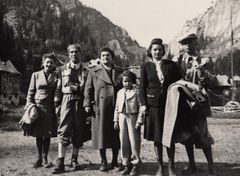 Romania, Istv&aacute;n R&oacute;na (second from left) with friends, 1941, Róbert Róna, [object Object], [object Object], [object Object], Dokuforte #430