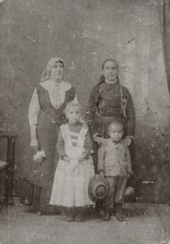 Hungary, 1920, Odette Havasi, [object Object], Dokuforte #68