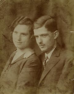 Hungary, Imre Kinszki and his wife Ilona G&aacute;rdonyi, 1926, Judit Kinszki, [object Object], [object Object], Dokuforte #90