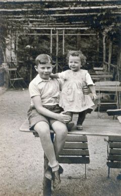 Germany, Little Lea Levi and Zvi (her big half-brother, son of Alexander Levi from former marriage), 1936, גלית ששון וידמן, [object Object], [object Object], Dokuforte #311