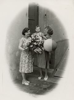 Hungary, &Eacute;va and Jol&aacute;n Kohn with S&aacute;ndor Z&aacute;dor (son of Jol&aacute;n), 1957, Odette Havasi, [object Object], [object Object], Dokuforte #695