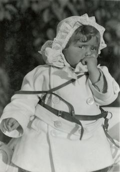 הונגריה, יהודית קינסקי, 1935, Judit Kinszki, אימרה קינסקי|, [object Object], Dokuforte #285