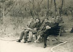 ישראל, משפחה בפארק (ניצולי השואה מרומניה), 1960, גידי רשף, [object Object], [object Object], [object Object], [object Object], Dokuforte #799
