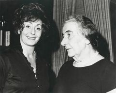 United States of America, Vera Schwarcz with Golda Meir prime minister of Israel from 1969 to 1974, 1972, Gabi Laron, [object Object], [object Object], [object Object], [object Object], Dokuforte #1443