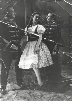 Austria, Vera Schwarcz, 1951, Gabi Laron, [object Object], [object Object], [object Object], Dokuforte #1430