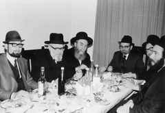 Hungary, Sándor Lazarovits (in the middle), 1971, Gabi Laron, [object Object], [object Object], [object Object], Dokuforte #1498
