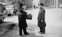 הונגריה, Dob street, Sándor Lazarovits (בשמאל), 1969, Gabi Laron, [object Object], [object Object], [object Object], Dokuforte #1907