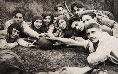 Hungary, Sport at the campsite, 1930, Yehudit Adel Sholdos, [object Object], [object Object], [object Object], [object Object], Dokuforte #2334