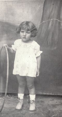 Éva Vámos, 1932, Katalin Memon, Dokuforte #1227