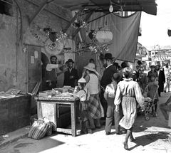 Israel, Mea Shearim, 1969, Gabi Laron, Gabi Laron, [object Object], [object Object], Dokuforte #1361