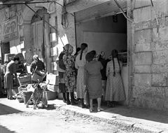 Israel, Mea Shearim, 1969, Gabi Laron, Gabi Laron, [object Object], [object Object], Dokuforte #1321