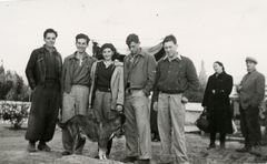 Israel, Kibbutz Gat, The family of Benny Barzilay, 1950, Benny Barzilay, [object Object], [object Object], [object Object], Dokuforte #3142