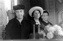 Romania, On the right: Tamar, the rabbi's wife, and Golda Meir at the synagogue.

With cooperation of Nadav Mann / Bitmuna, 1970, Dany Benshalom, Rafi Benshalom, [object Object], [object Object], [object Object], [object Object], Dokuforte #3636