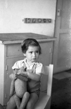 Israel, יעל שלמון, 1955, Ruth Lackner Hiller / Kibbutz Haogen Archive, [object Object], [object Object], [object Object], [object Object], [object Object], Dokuforte #4430