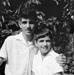ישראל, אסף ואיתמר אמסטרדם, 1955, Ruth Lackner Hiller / Kibbutz Haogen Archive, [object Object], [object Object], [object Object], [object Object], Dokuforte #4212