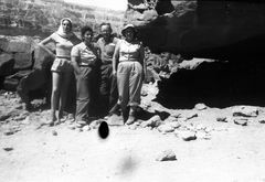 Israel, אריה אייזקוביץ, שרה אייזקוביץ, נחמה הלמן, 1955, Ruth Lackner Hiller / Kibbutz Haogen Archive, [object Object], [object Object], [object Object], [object Object], [object Object], [object Object], Dokuforte #4230