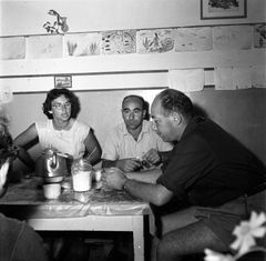 ישראל, זכריה גורן, יעקב פואה ויעל גבעון רמות חפר, 1955, Ruth Lackner Hiller / Kibbutz Haogen Archive, [object Object], [object Object], [object Object], [object Object], [object Object], [object Object], Dokuforte #4316