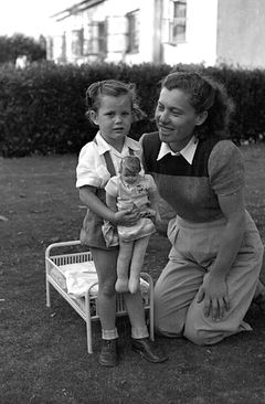 Israel, רחל, שלומית זכאי, 1955, Ruth Lackner Hiller / Kibbutz Haogen Archive, [object Object], [object Object], [object Object], [object Object], [object Object], [object Object], Dokuforte #4651