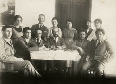 United States of America, Binyamin (wearing glasses on the right), a photo from his studies, 1931, Shmuel Brenner, [object Object], [object Object], [object Object], Dokuforte #4716