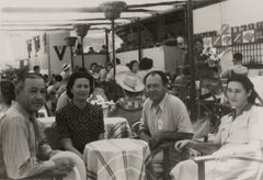 Eretz Israel, At a café, 1942, Shmuel Brenner, [object Object], [object Object], [object Object], Dokuforte #4742