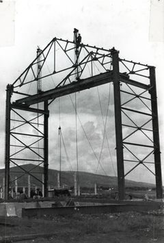 Israel, Sugar factory in Afula. First building: 18 X 50 meters. Height: 20 meters. Weight: 120 tons. Constructor: Arie Henfeld, Ramat Gan., 1955, Agi Bar Sela, [object Object], [object Object], [object Object], [object Object], Dokuforte #4881