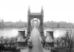 Hungary, Elisabeth Bridge, Elisabeth Bridge, 1942, Miklós Szedő / Carl Lutz Foundation, Carl Lutz, [object Object], [object Object], [object Object], [object Object], [object Object], Dokuforte #4053