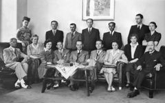 Hungary, Employees of the Swiss Embassy. In the middle, Carl Lutz, 1945, Miklós Szedő / Carl Lutz Foundation, [object Object], [object Object], [object Object], [object Object], [object Object], [object Object], [object Object], [object Object], Dokuforte #4141