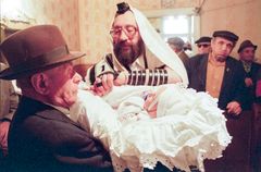 Hungary,Ukraine,Czechoslovak Republic, This changed drastically with the introduction of discriminatory laws, ghettoization, and physical extermination. After World War II, the remaining and diminished Jewish population of Carpathian Ruthenia faced even greater hardship due to the intensifying antisemitism after 1967.
From 1974, mass emigration began to Israel, the United States, Canada, and other Western countries. By 1990, only a very small Jewish community remained in Munkács., 1993, Ferenc Kiss, Ferenc Kiss, [object Object], [object Object], [object Object], [object Object], [object Object], Dokuforte #5025